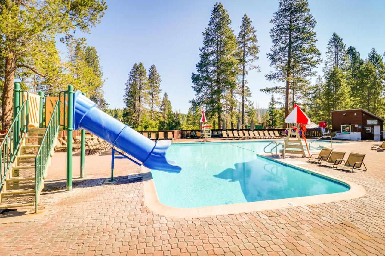 Tastefully-Updated, Classic Tahoe Family Home Truckee Exterior foto